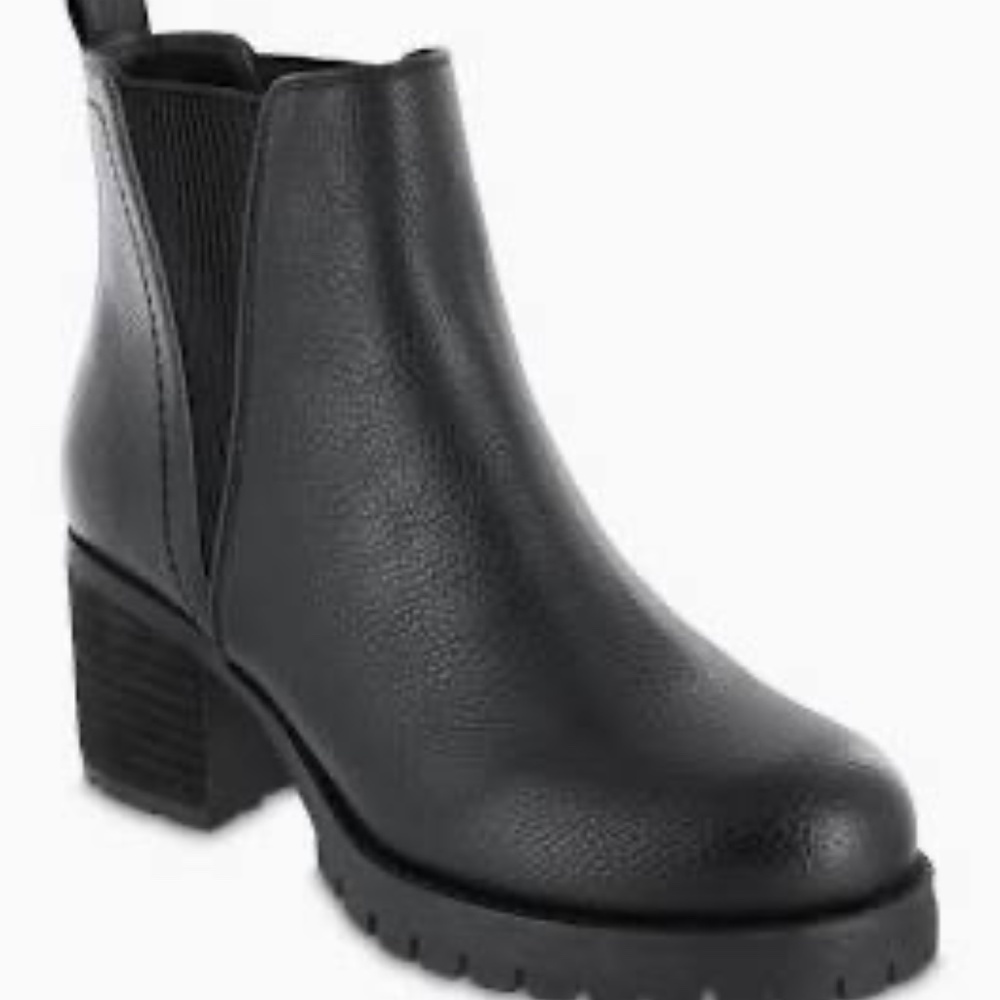 Mia Jody Chelsea Boot Size 8